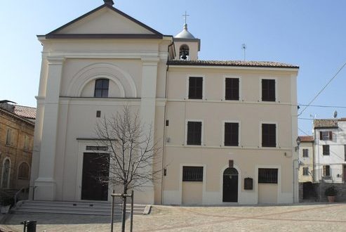 RIAPERTA AI FEDELI LA CHIESA CENTRALE DI CAMERATA PICENA