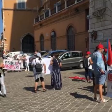 SIT-IN DEI LAVORATORI DELLE MENSE