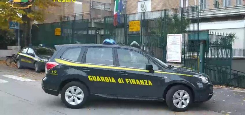 LA GUARDIA DI FINANZA CONFISCA 150 MILA EURO AD UN EVASORE