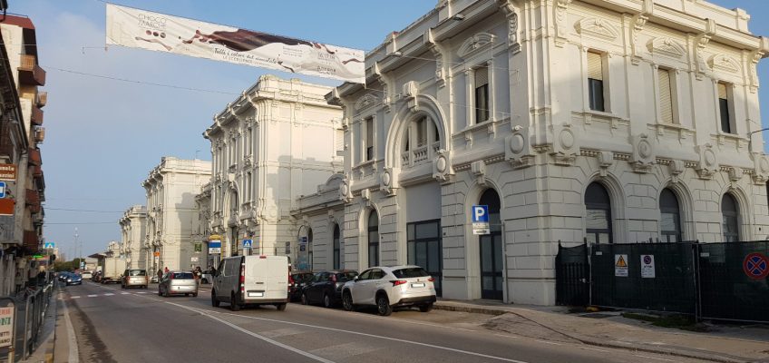 BAZAR DI DROGA E MATERIALE ESPLOSIVO SCOPERTO A FALCONARA MARITTIMA