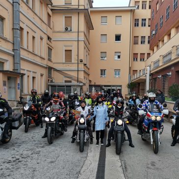 ALL’OSPEDALE DEI BAMBINI SALESI LE BEFANE ARRIVANO IN MOTO