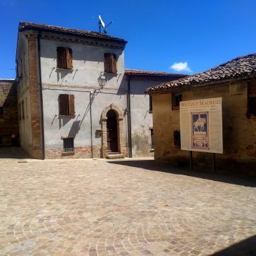 A SAN COSTANZO INAUGURATA LA NUOVA PAVIMENTAZIONE DELLA PIAZZA E DELLE VIE DI BORGO STACCIOLA