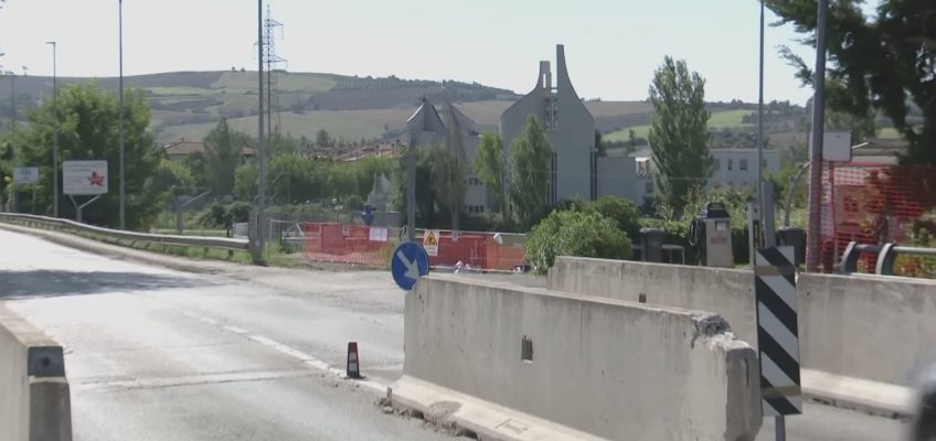 PONTE SAN CARLO A JESI: TRA CHIUSURA E DISAGI