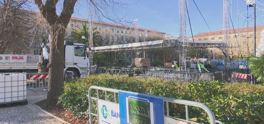 ANCONA PREPARA LA FESTA DI CAPODANNO