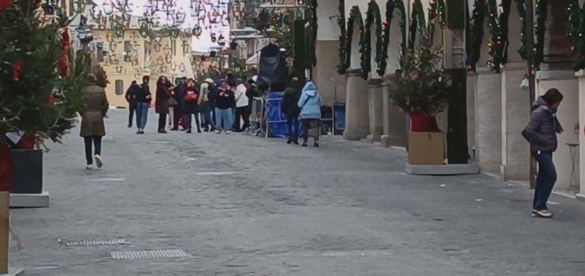 CAPODANNO, TRA PASSEGGIATE E PRANZI FUORI