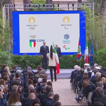 TAMBERI RICEVE LA BANDIERA OLIMPICA DA MATTARELLA