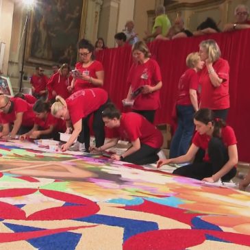 A FABRIANO INFIORATORI AL LAVORO PER IL PALIO DI SAN GIOVANNI BATTISTA