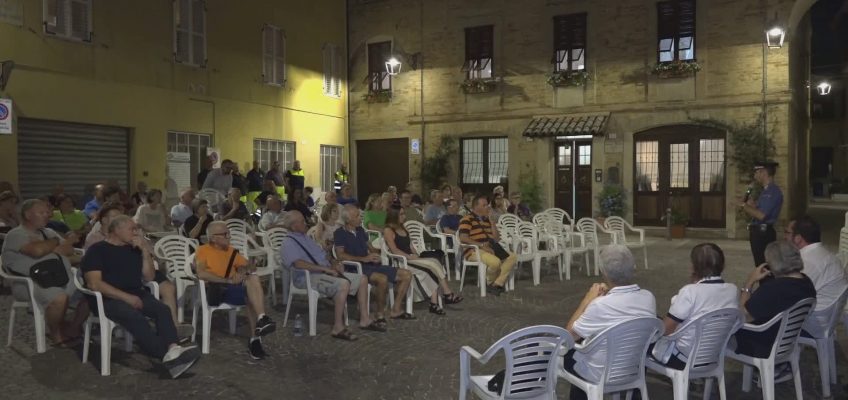 IN PIAZZA A MONTE URANO PER IMPARARE A DIFENDERSI DAI FURTI