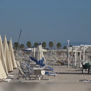 LA PROTESTA DEGLI OPERATORI BALNEARI CONTRO LA BOLKESTEIN