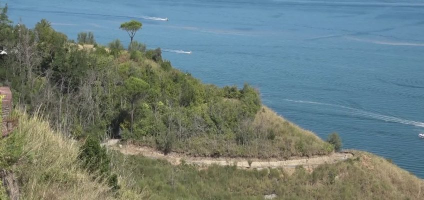 RIAPRE DOPO L’ALLUVIONE IL SENTIERO STORICO RIVE DEL FARO SUL MONTE SAN BARTOLO