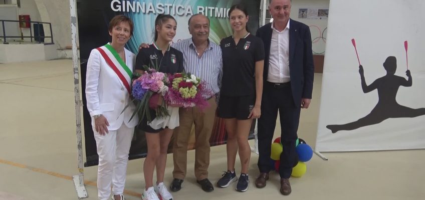 FABRIANO ABBRACCIA SOFIA RAFFAELI E MILENA BALDASSARRI