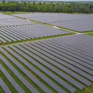 NEL FERMANO L’IMPIANTO FOTOVOLTAICO DIVENTA UN CASO POLITICO