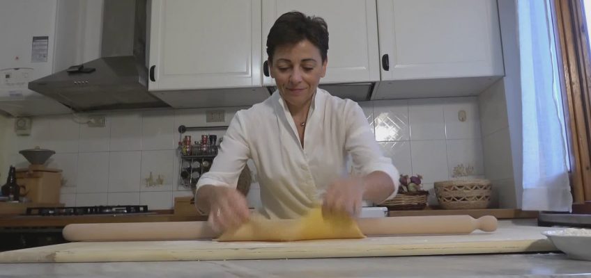 GIORNATA  DELLA PASTA, ECCO “SFOGLINA SIMONETTA”: L’ARTE DELLA PASTA E’ SOCIAL