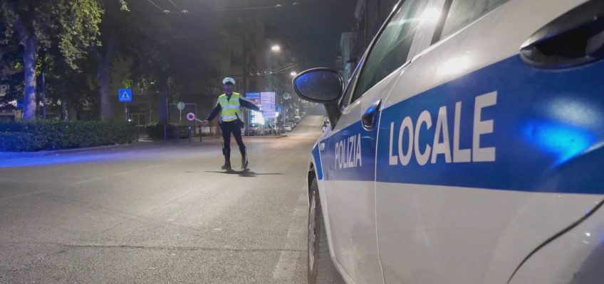 SICUREZZA, AD ANCONA AL VIA I CONTROLLI NOTTURNI DELLA POLIZIA LOCALE