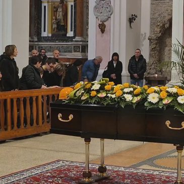 A SAN BENEDETTO ADDIO A GALLETTI, IL “VOLONTARIO EROE” MORTO IN UCRAINA