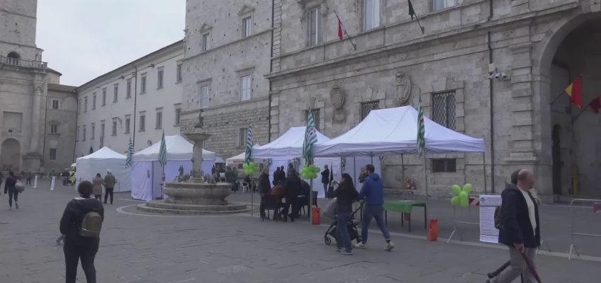 AD ASCOLI LA PREVENZIONE SBARCA IN PIAZZA CON LA “CAROVANA DELLA SALUTE”