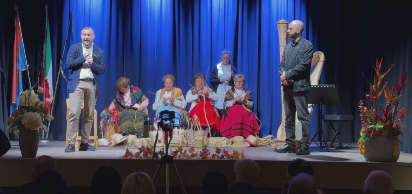 MONTAPPONE, INAUGURATO IL TEATRO CON LE TRECCIAIULE