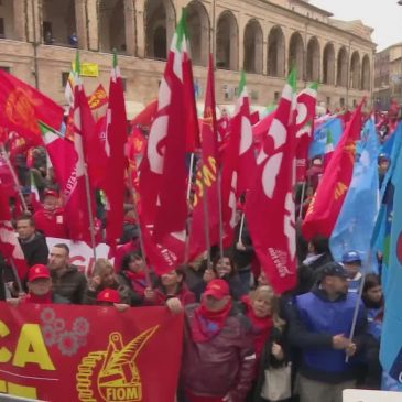 SCIOPERO GENERALE, LA MANIFESTAZIONE A FABRIANO