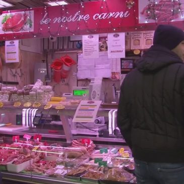 ULTIMI PREPARATIVI PER IL CENONE A CASA