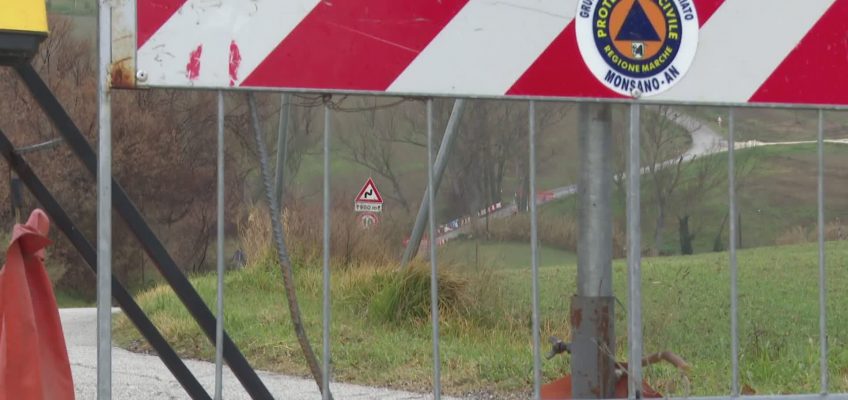 CHIUSO IL PONTE CHE UNISCE MONSANO A SAN MARCELLO