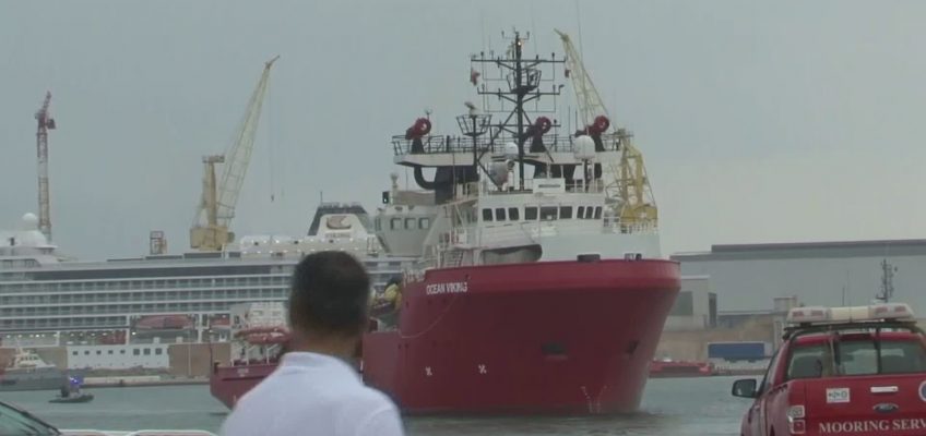 OCEAN VIKING AD ANCONA, IN ARRIVO 111 MIGRANTI